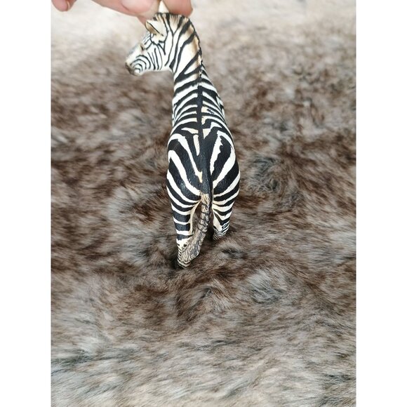 Schleich Zebra Figurine Realistic Animal Toy Collectible Black & White Hand-Pain - Picture 5 of 8